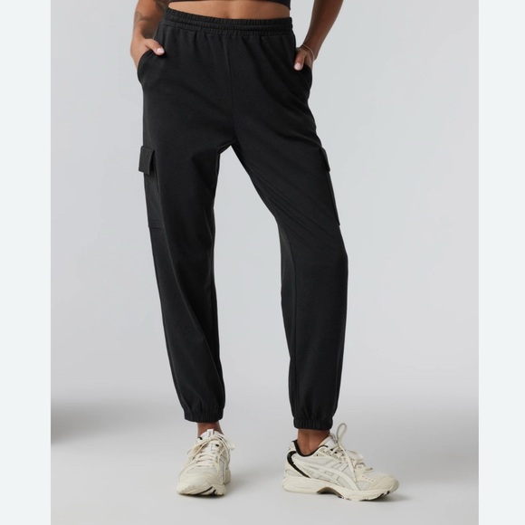 Vuori Boyfriend Cargo Jogger Pants - Picture 1 of 16